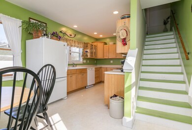34 Cedar St Westbrook ME 04092-large-003