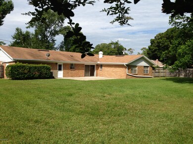 1051 Jamaica Rd E, Jacksonville, FL 32216 - photo 3