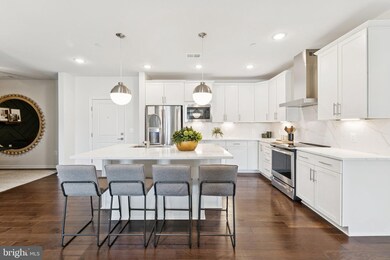 3700 Havertill Ln unit 201, Woodbridge, VA 22193 - photo 6