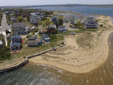 3 Q St, Newburyport, MA 01950 - photo 2