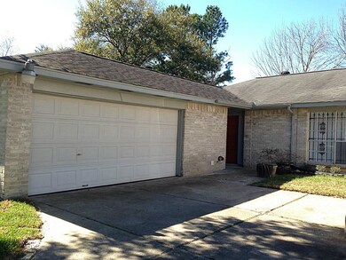 7335 Boysenberry Ln, Houston, TX 77095 - photo 2