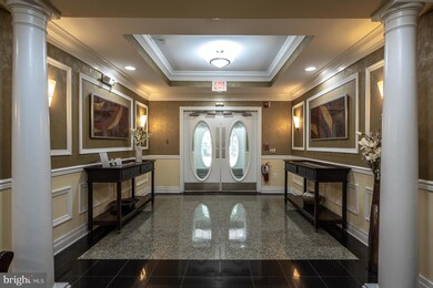 7880 Rolling Woods Ct unit 204, Springfield, VA 22152 - photo 3