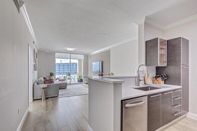 City Place South Tower unit 1218, West Palm Beach, FL 33401 - photo 4