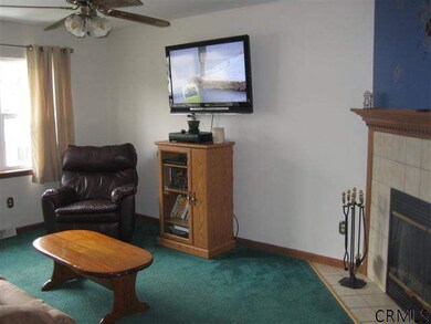 10 Weathercrest Dr, Schenectady, NY 12302 - photo 2