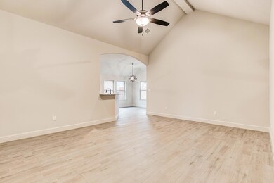 214 Jacinth Ln, Granbury, TX 76049 - photo 5