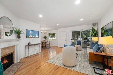 Spacious living room