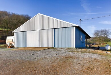 706 Petty Branch Rd, Pulaski, TN 38478 - photo 5