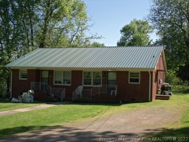 105 S Evergreen Ave, Siler City, NC 27344 - photo 3