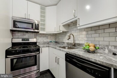 Dupont East Condominium unit 704, Washington, DC 20036 - photo 7