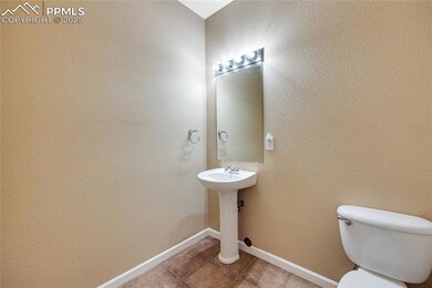 828 S Wahsatch Ave, Colorado Springs, CO 80903 - photo 7