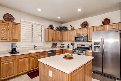 Large Kitchen w/SS appliances