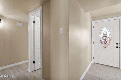 2052 Solano Dr, El Paso, TX 79935 - photo 6