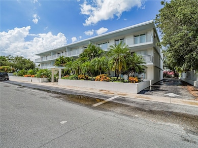 855 Dahlia Ln unit 206, Vero Beach, FL 32963 - photo 2