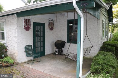 2224 W Walnut St, Colmar, PA 18915 - photo 4