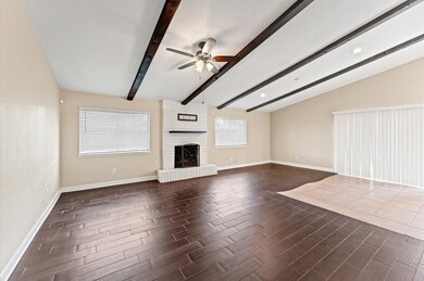 16906 Townes Rd, Friendswood, TX 77546 - photo 4