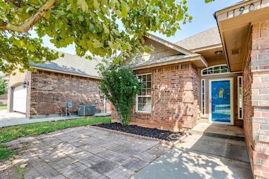 11901 SW 17th St, Yukon, OK 73099 - photo 6