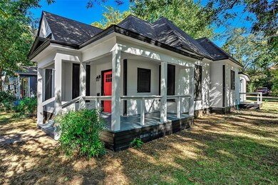 1015 W Chestnut St, Denison, TX 75020 - photo 4