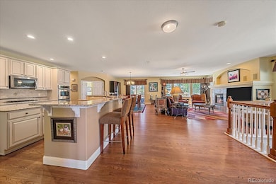 8251 S Quatar Cir, Aurora, CO 80016 - photo 4