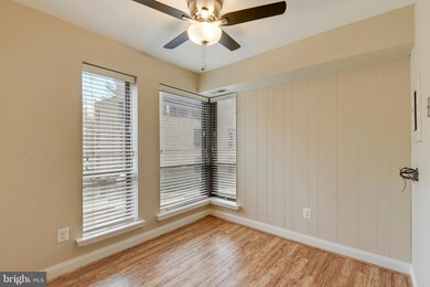 11212 Chestnut Grove Square unit 113, Reston, VA 20190 - photo 2