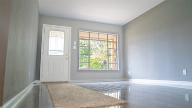 10222 Royal Oaks Dr, Houston, TX 77016 - photo 2