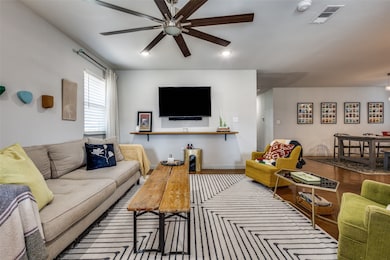 409 W Johnson St, Denison, TX 75020 - photo 4