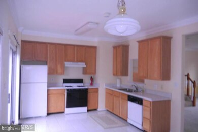 2444 Laura Mark Ln, Herndon, VA 20171 - photo 6