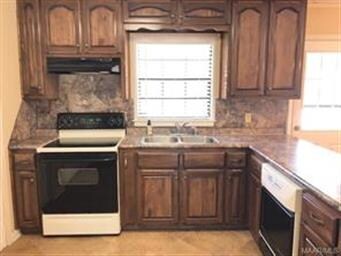 168 Lawrence St, Prattville, AL 36067 - photo 3