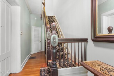 82 Chestnut St, Albany, NY 12210 - photo 6