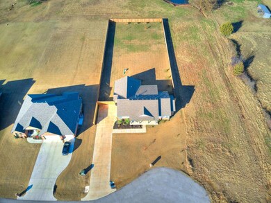 776 Ole Rock Creek Rd, Tuttle, OK 73089 - photo 7