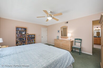 1273 Whitingham Cir, Naperville, IL 60540 - photo 3