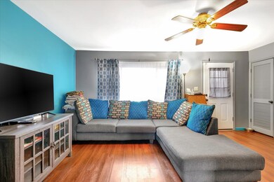 917 N 28th St, Mattoon, IL 61938 - photo 6