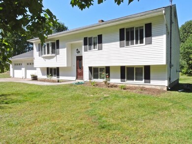 Attractive entry with desirable...