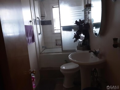 Unit 3 bathroom