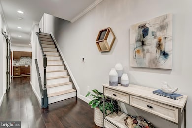 526 N Patterson Park Ave, Baltimore, MD 21205 - photo 3