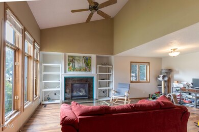 3613 Hackberry-05