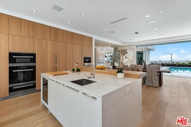 5107 Los Hermosos Way, Los Angeles, CA 90027 - photo 7