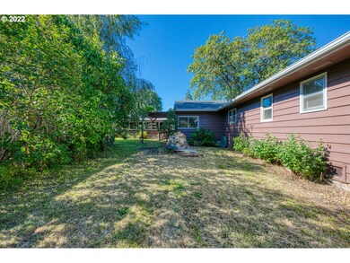 77 N 5th St, Creswell, OR 97426 - photo 6