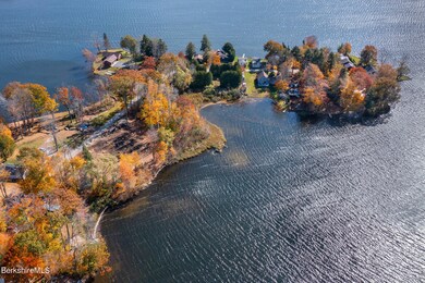 150 Lake Shore Dr, Cheshire, MA 01225 - photo 5