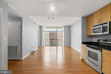 Fleet Street Residences unit 617, Oxon Hill, MD 20745 - photo 5