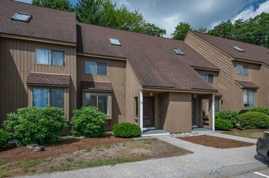 19 Clinton Ct, MerriMacK, NH 03054 - photo 2