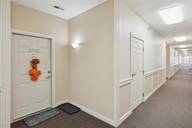 1333 SE University Ave unit 306, Waukee, IA 50263 - photo 2