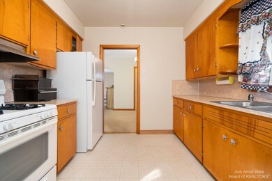 3672 Cushing Ct, Dexter, MI 48130 - photo 3