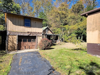 127 Longview Dr, Hendersonville, NC 28791 - photo 3