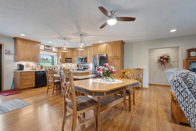 200 W Hickory Street-02