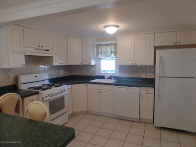 17 Essex St, North Middletown, NJ 07748 - photo 3