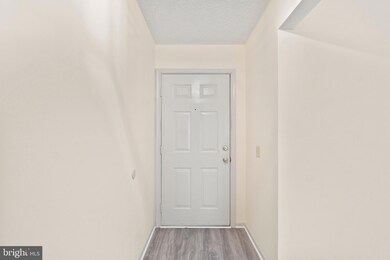 9330 Niki Place unit 201, Manassas, VA 20110 - photo 4