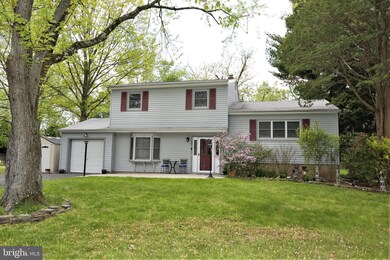 17 Meadowview Dr, East Windsor, NJ 08512 - photo 2