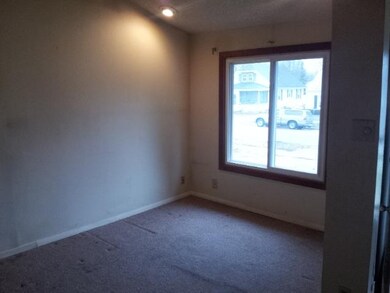 1821 Sheridan St, Madison, WI 53704 - photo 3