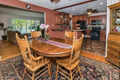 139 Frangorma Dr, Shavertown, PA 18708 - photo 5
