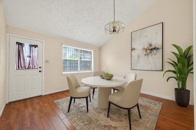 10913 Bexley Dr unit 913, Houston, TX 77099 - photo 2